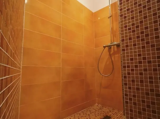 Skyline Su Apartment *