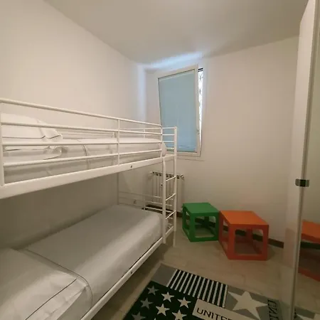 Skyline Su Apartment